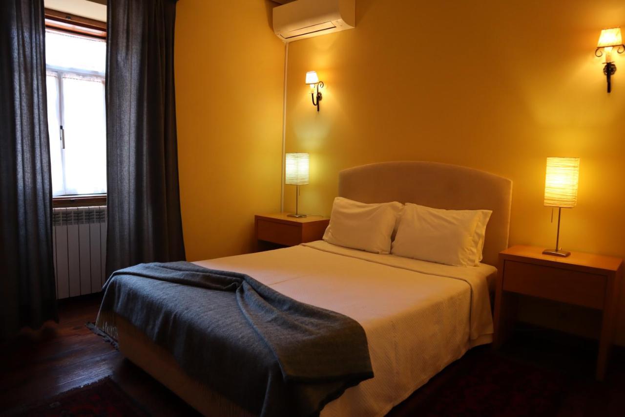 Deluxe Double Room Bath