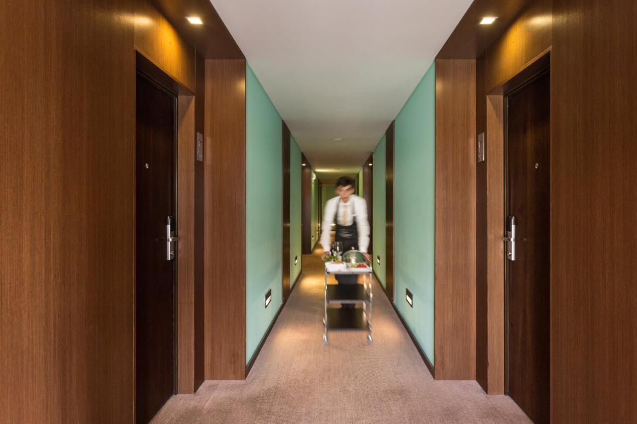 Quarto Familiar (2 Adultos + 1 Criança Até aos 9 Anos de Idade)