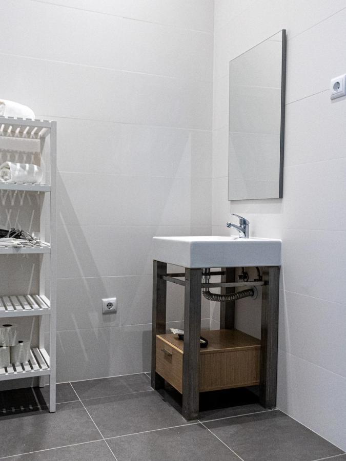 Twin Room Private External Bathroom
