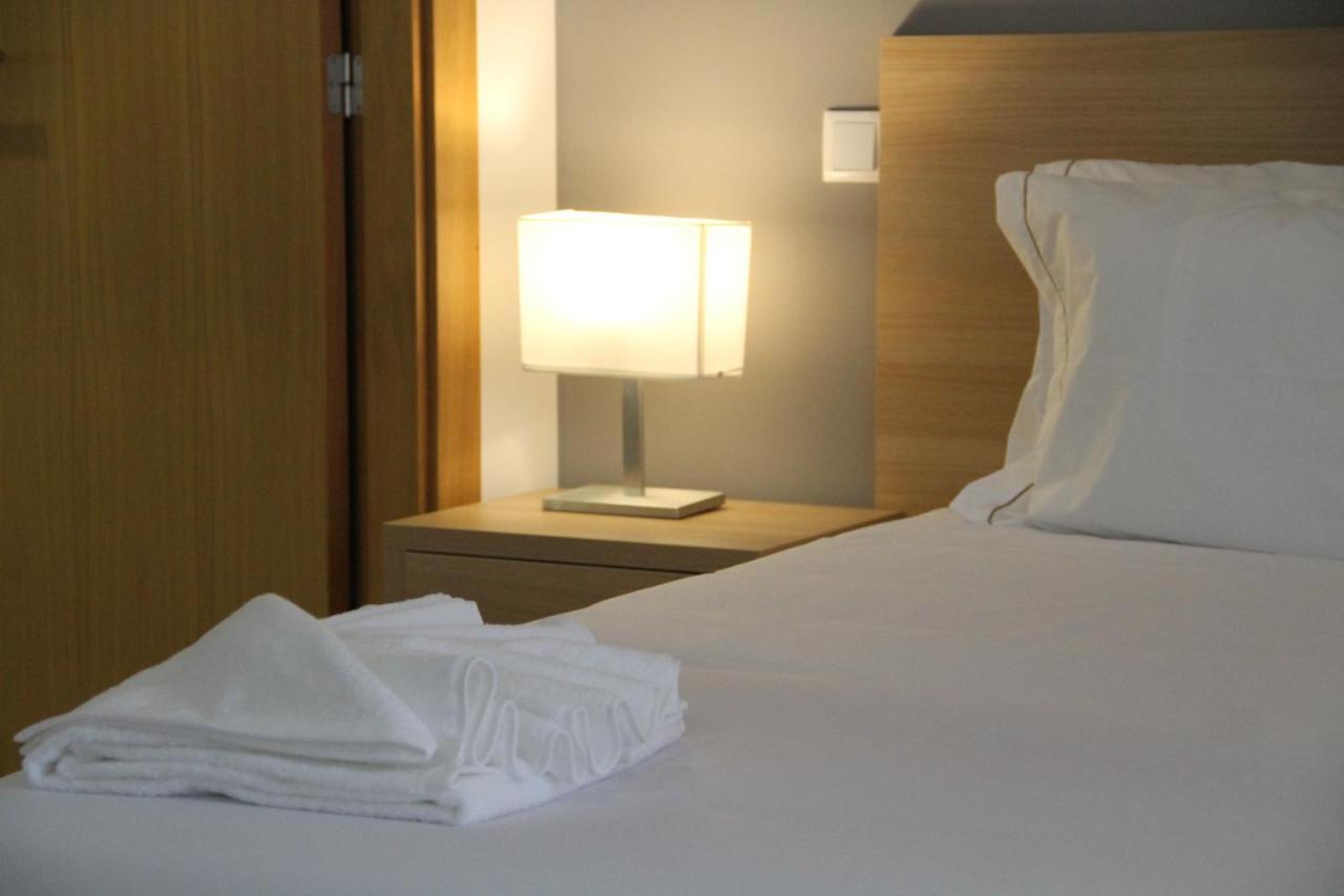 Deluxe Single Room,1290776761:JPEG