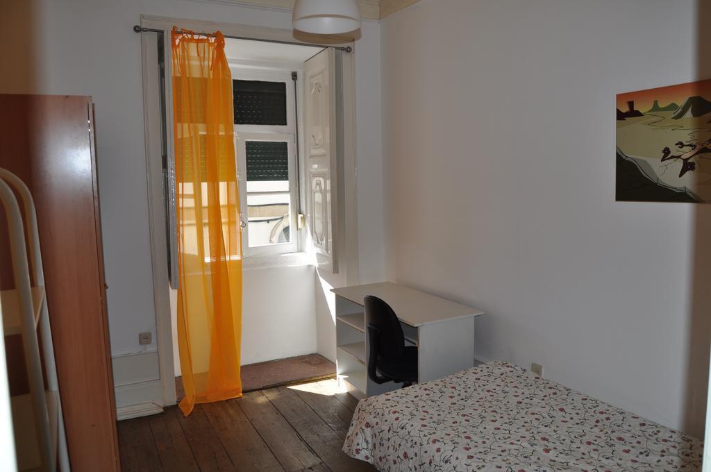 Single Room,718851664:JPEG