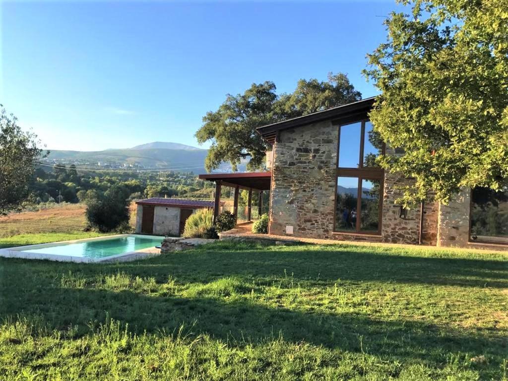 Four-Bedroom House,1336747211:JPEG
