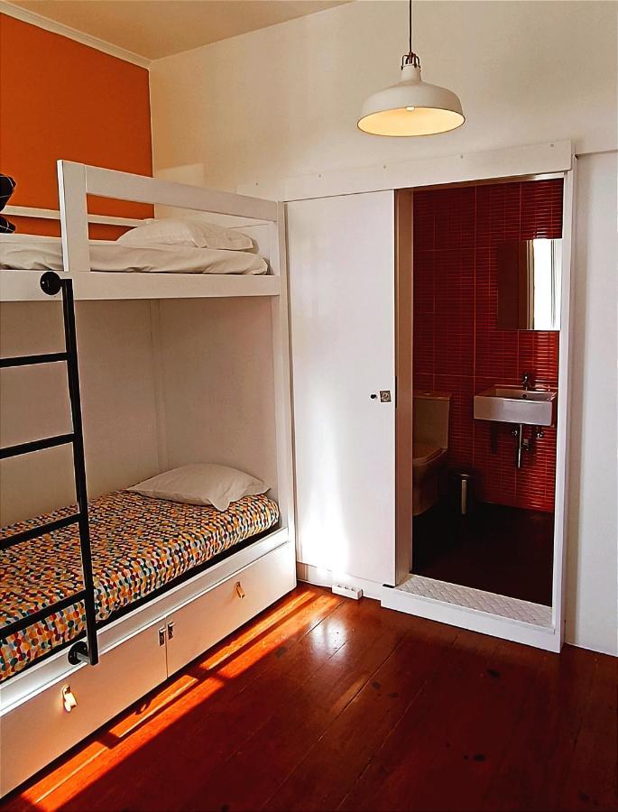 Bed 4-Bed Mixed Dormitory Room Private Bathroom