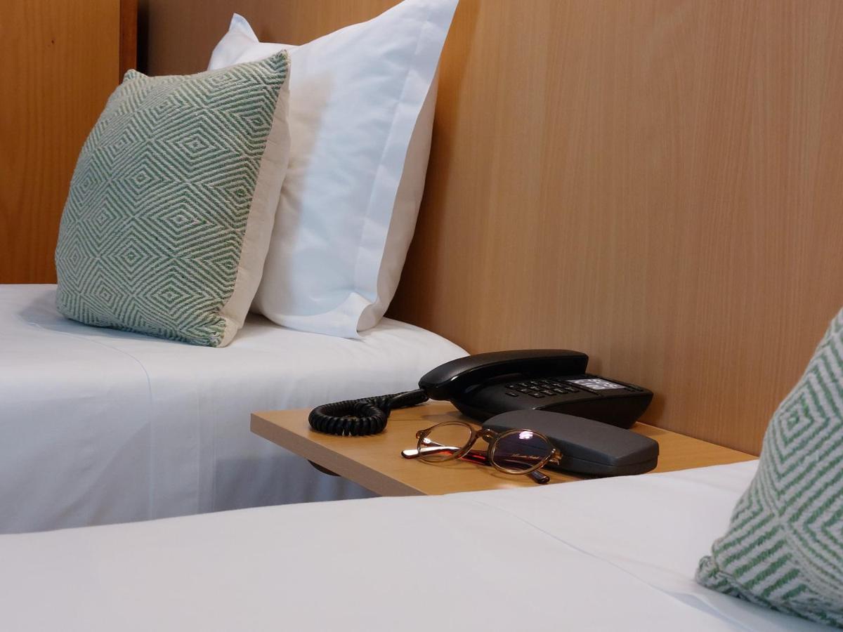 Economy Twin Room,1349378314:JPEG