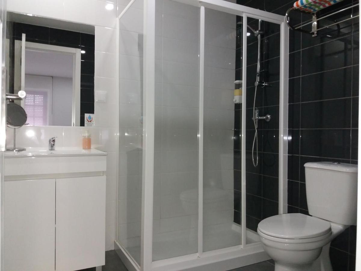 Twin Room Private Bathroom,1600638111:JPEG