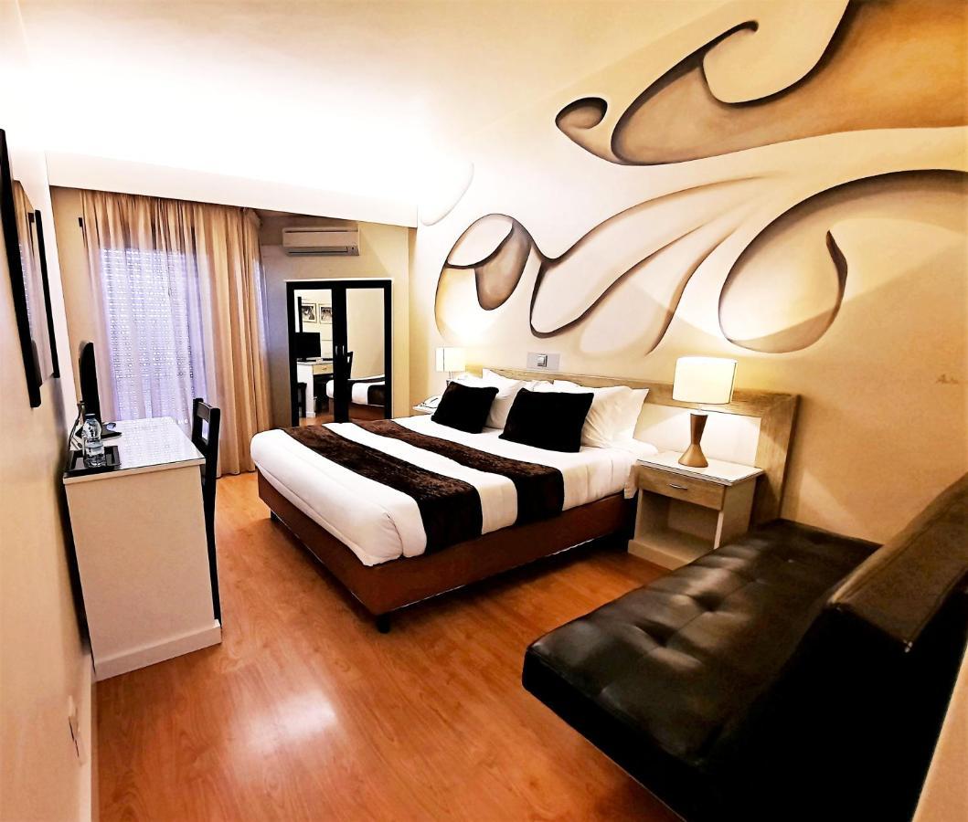 Two-Bedroom Suite Balcony,1414572950:JPEG
