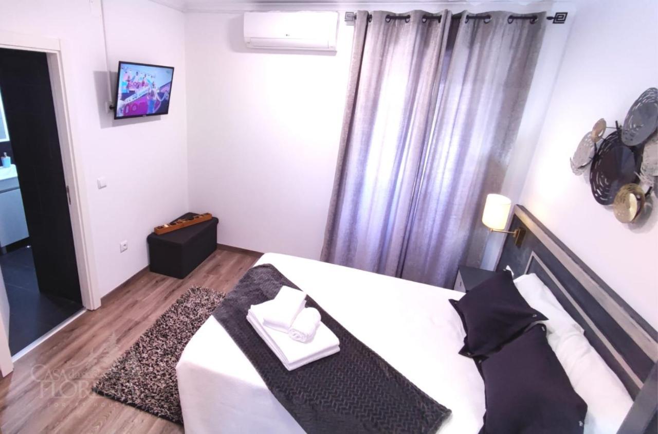 Twin Room,1430543518:JPEG