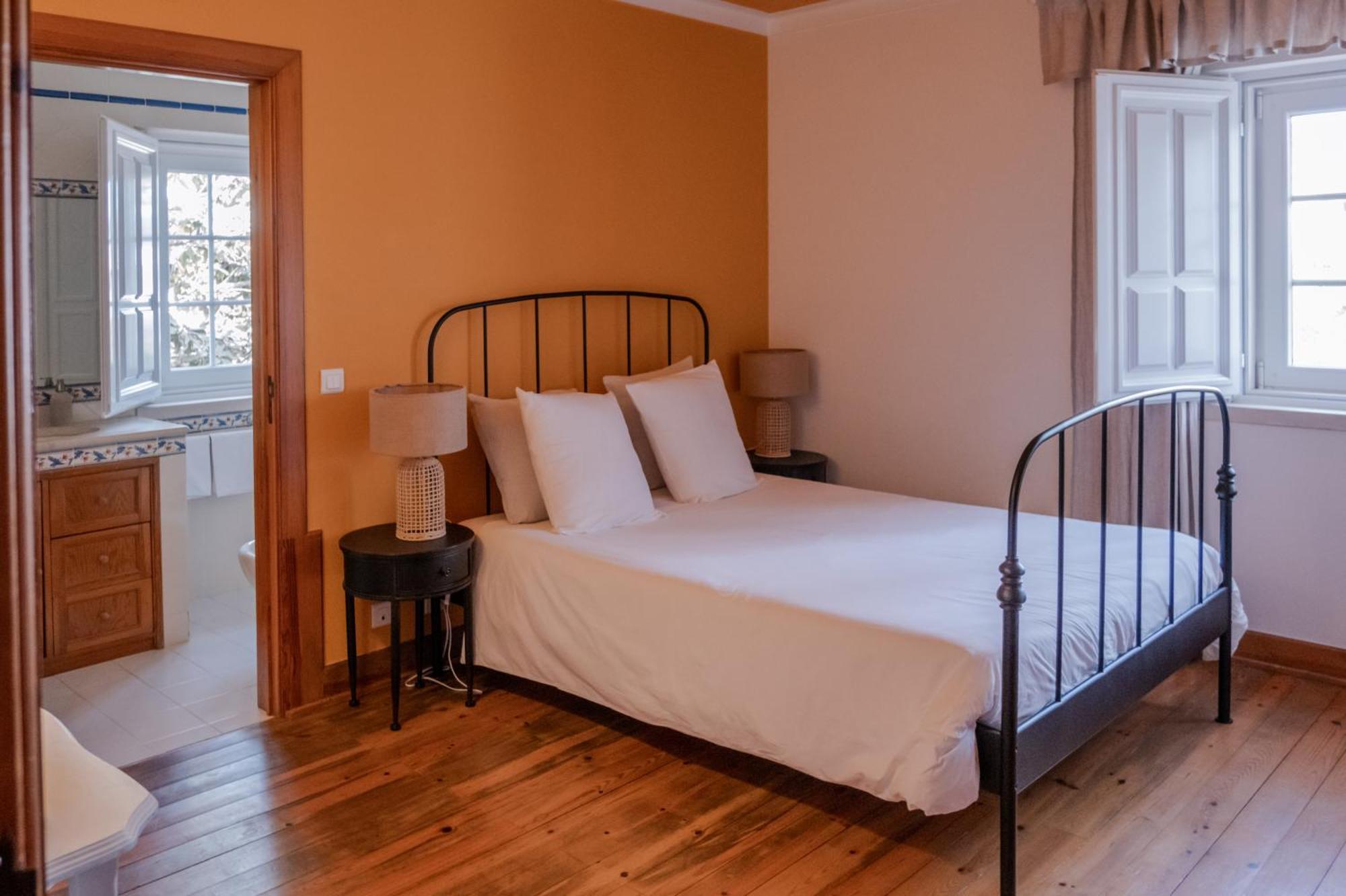 Double Room,1543233145:JPEG