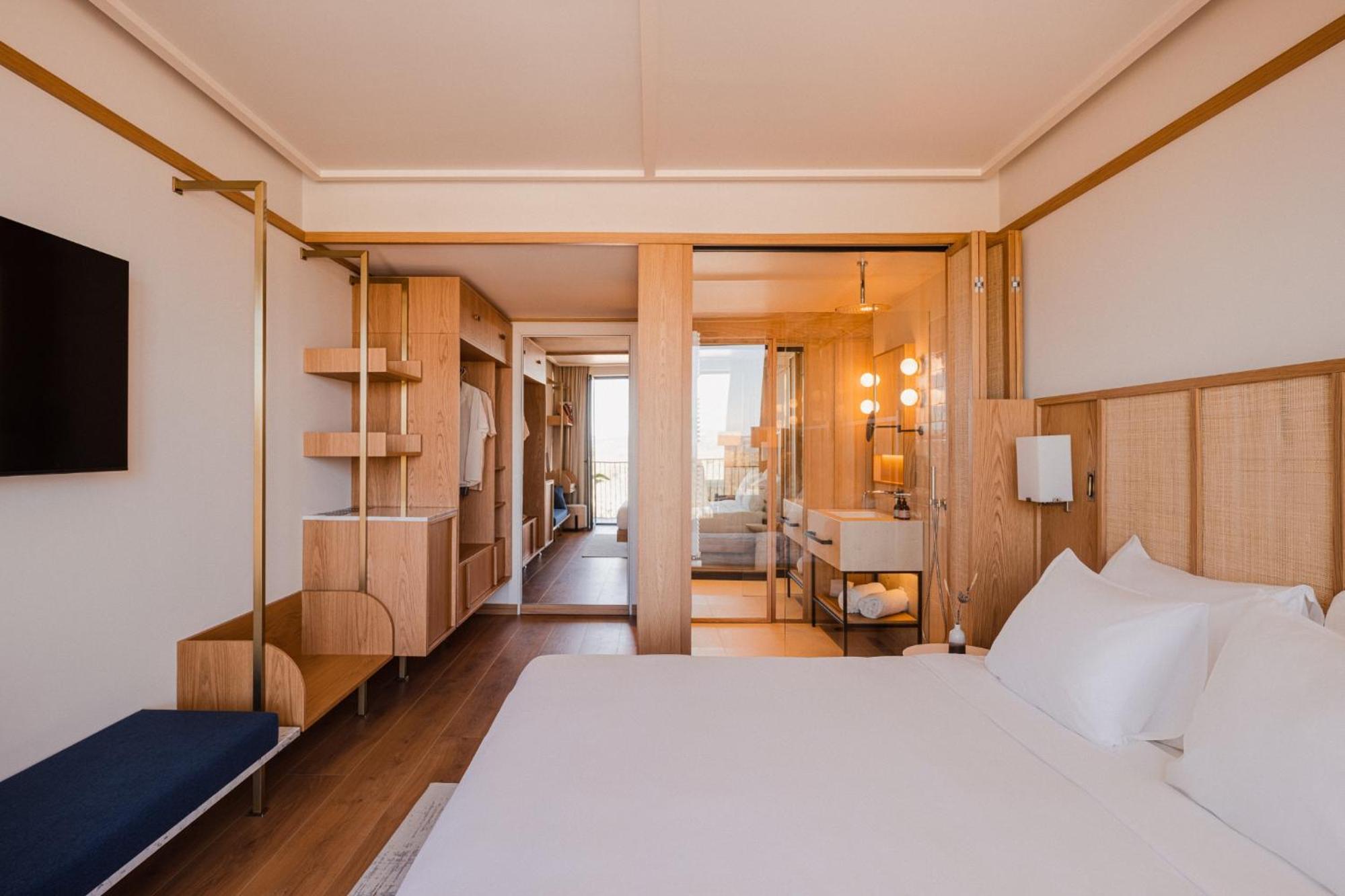 Deluxe Room,1299491620:JPEG
