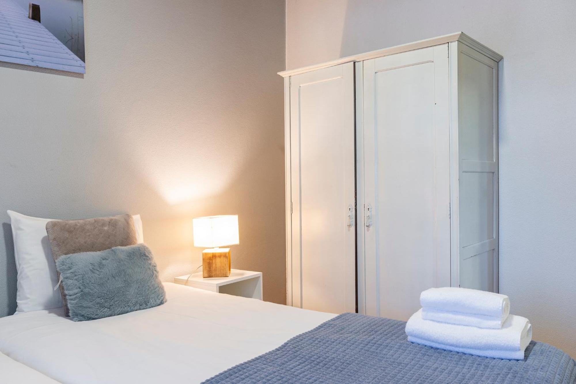 Two-Bedroom House,1544056519:JPEG