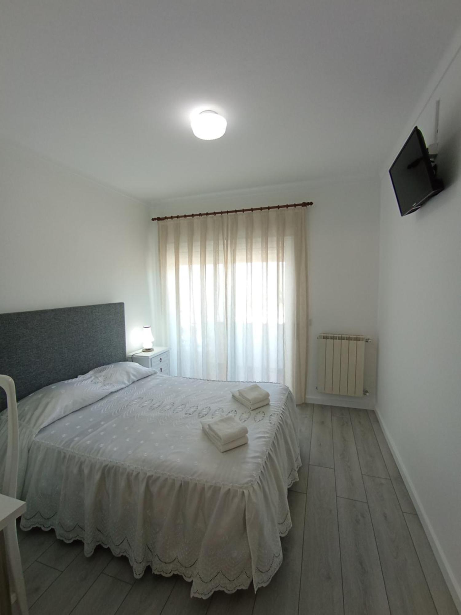 Deluxe Room,1581022767:JPEG
