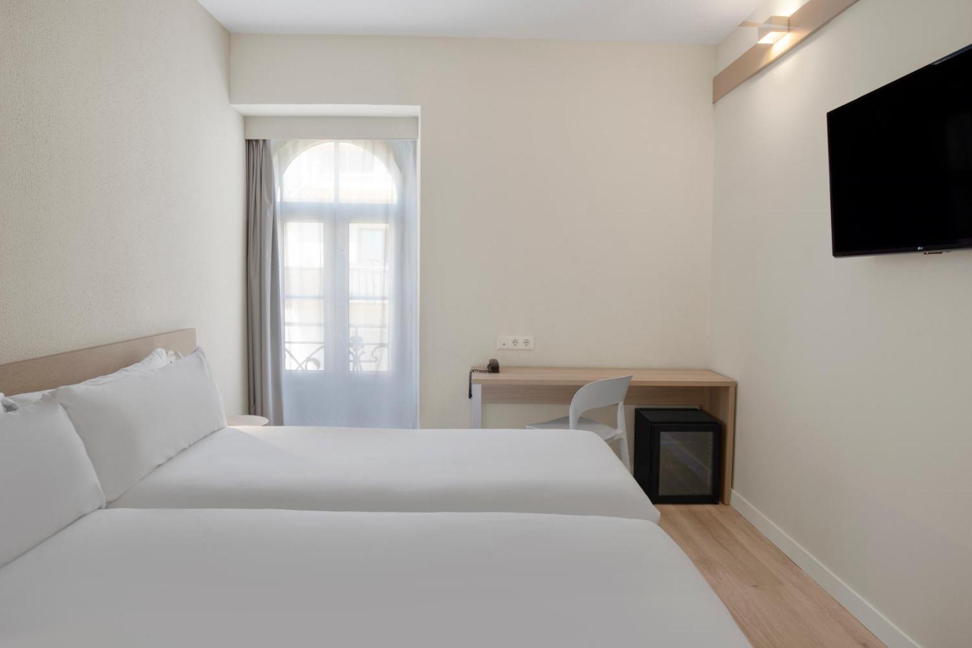Standard Twin Room,1600562617:JPEG