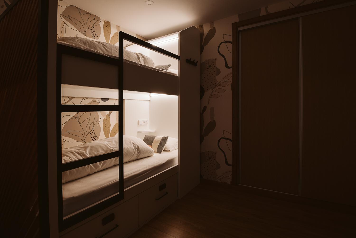 Bunk Bed Mixed Dormitory Room,1615822948:JPEG