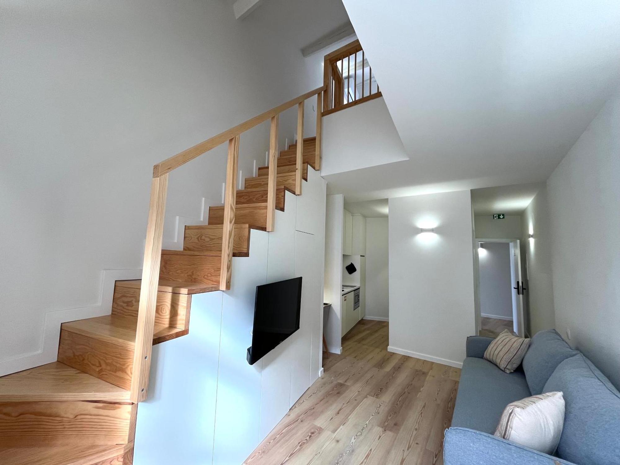 Loft,1626438594:JPEG