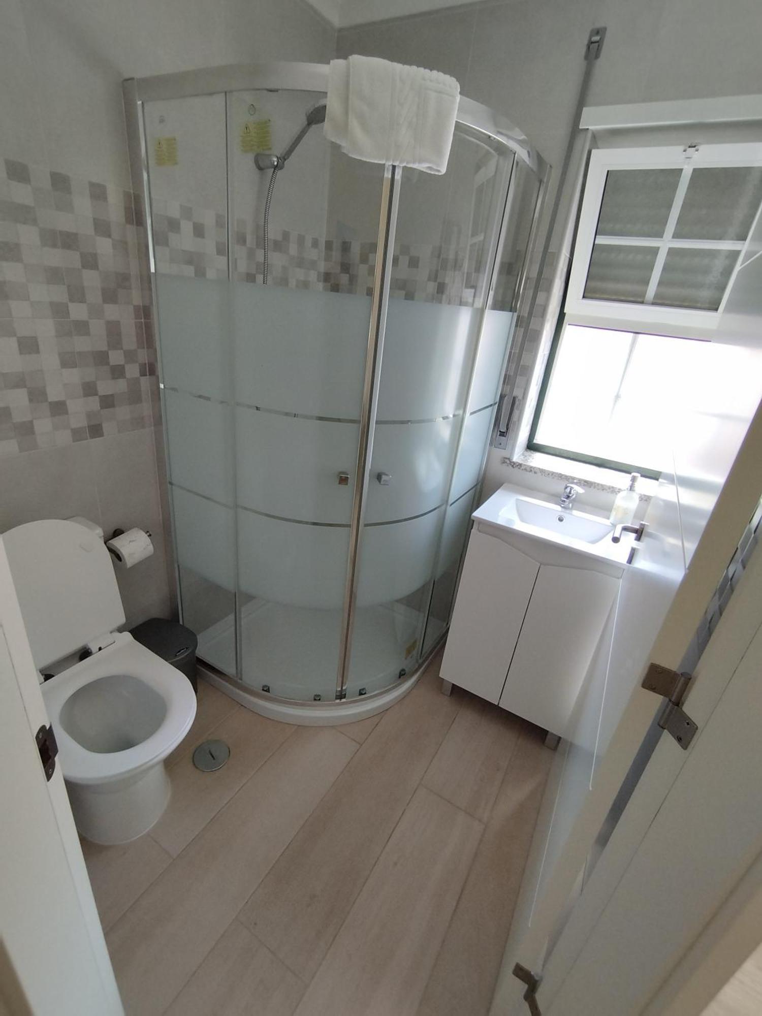 Double Room Private Bathroom