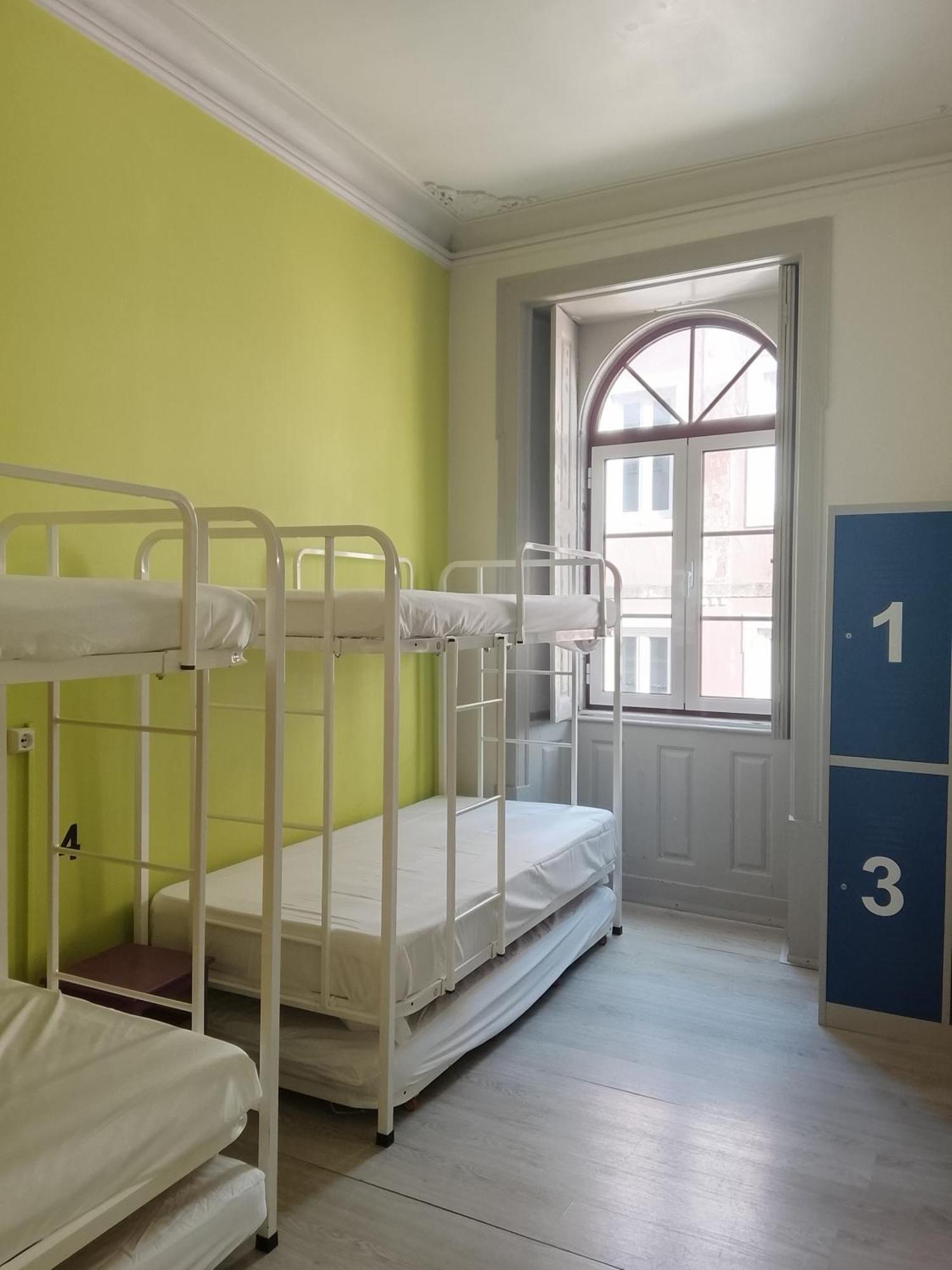 Economy Quadruple Room,1758384945:JPEG