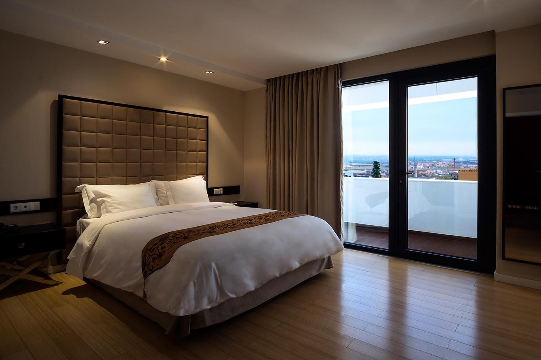 Double Room with Balcony with Sea and River View