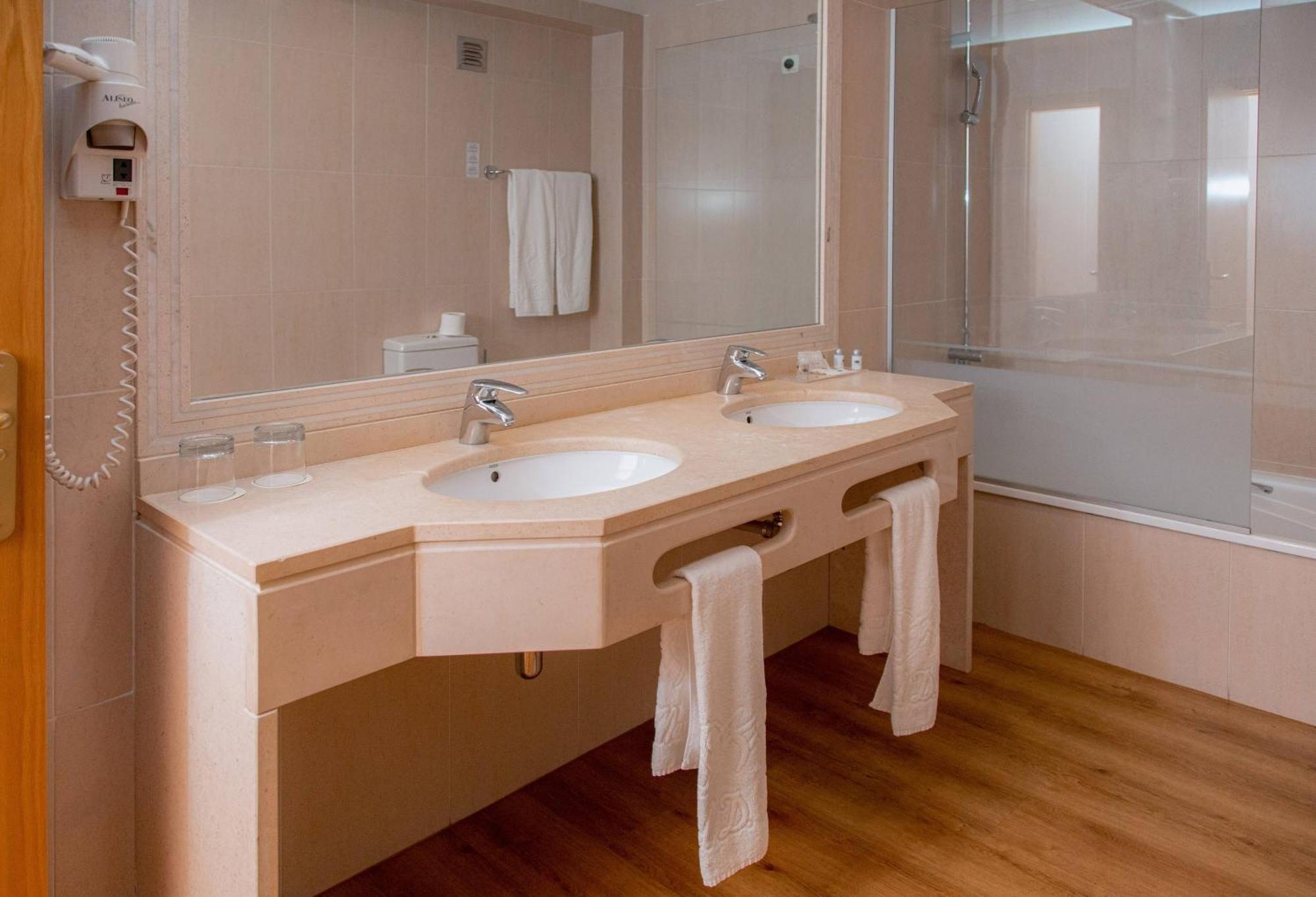 Quarto Standard com Cama de Casal