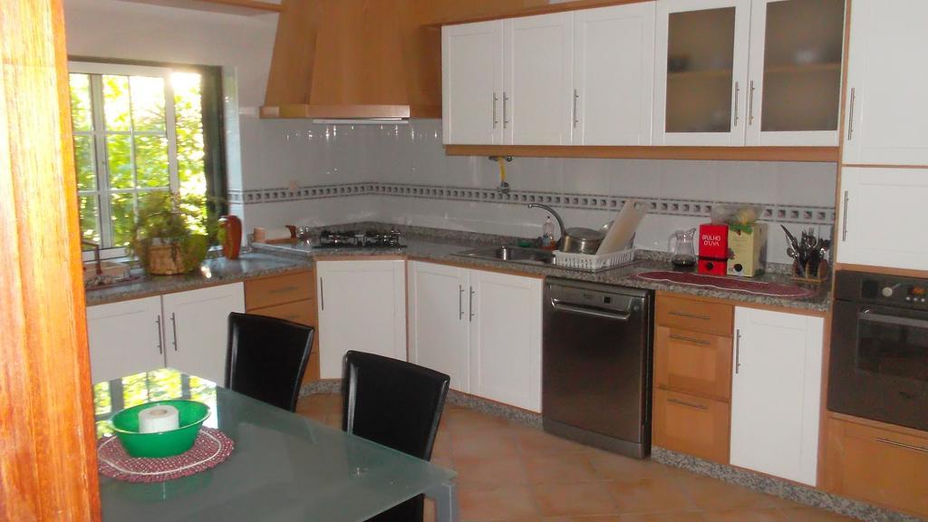 Three-Bedroom House,200476978:JPEG