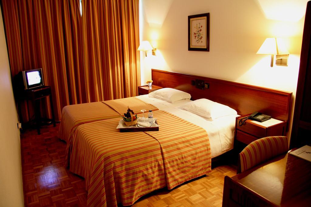 Double or Twin Room Mountain View