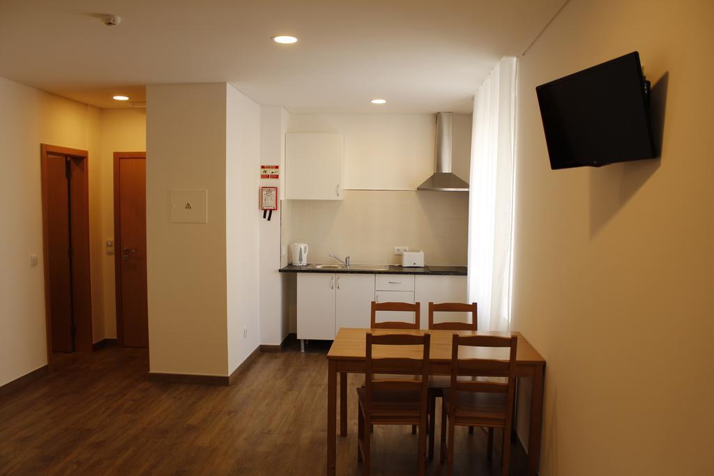 Studio Triple Standard