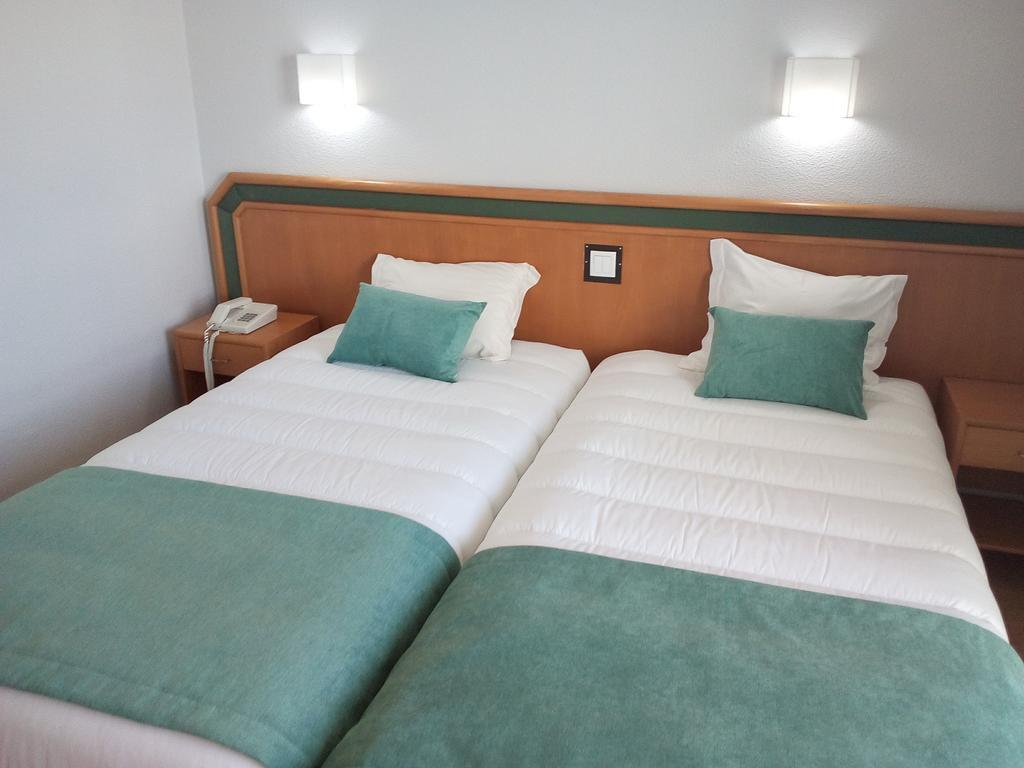 Twin Room,769146010:JPEG