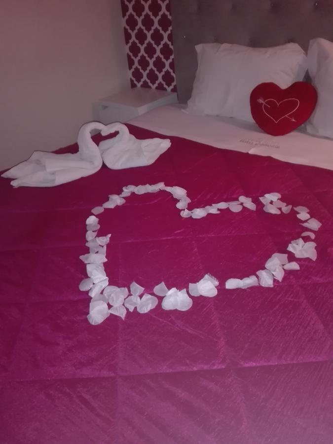 Romantic Room,999541086:JPEG