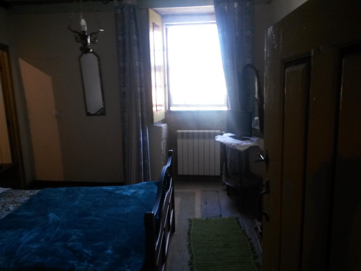 Suite,587180835:JPEG