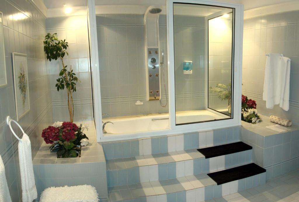 Double Room,61928332:JPEG