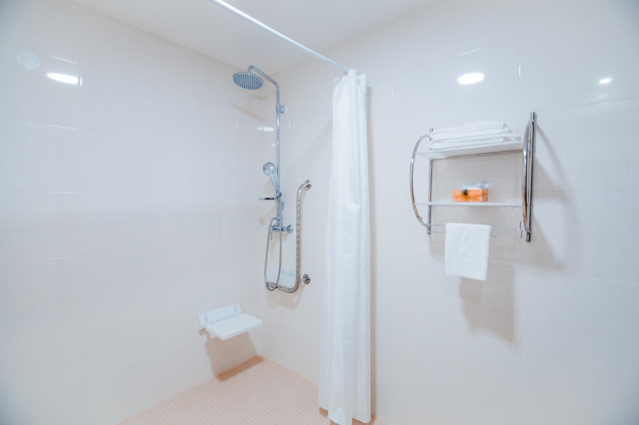 Chambre Double avec Lit d'Appoint (3 Adultes)