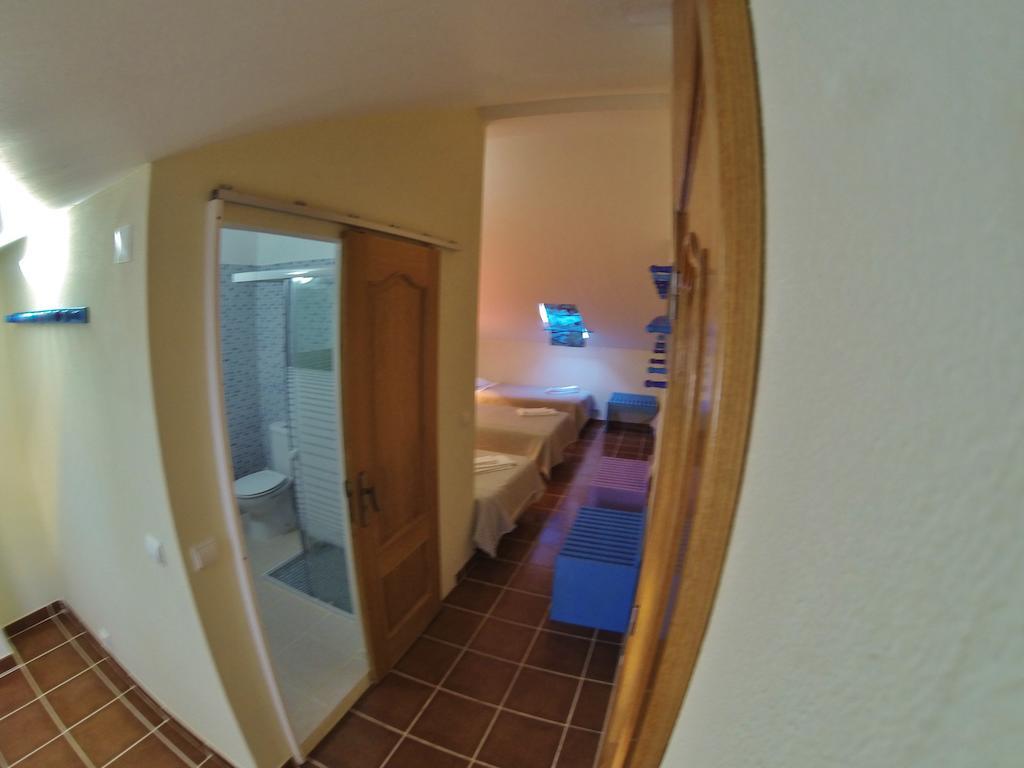 Family Room Bathroom,68346536:JPEG