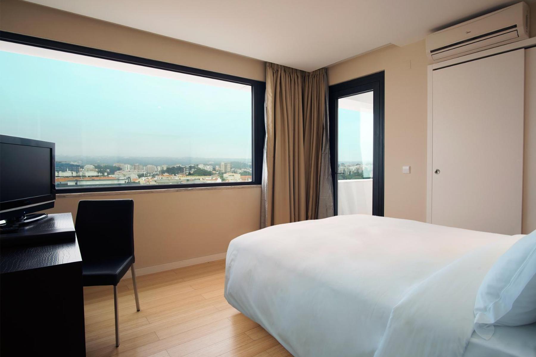 Family Suite Balcony Sea Mountain View