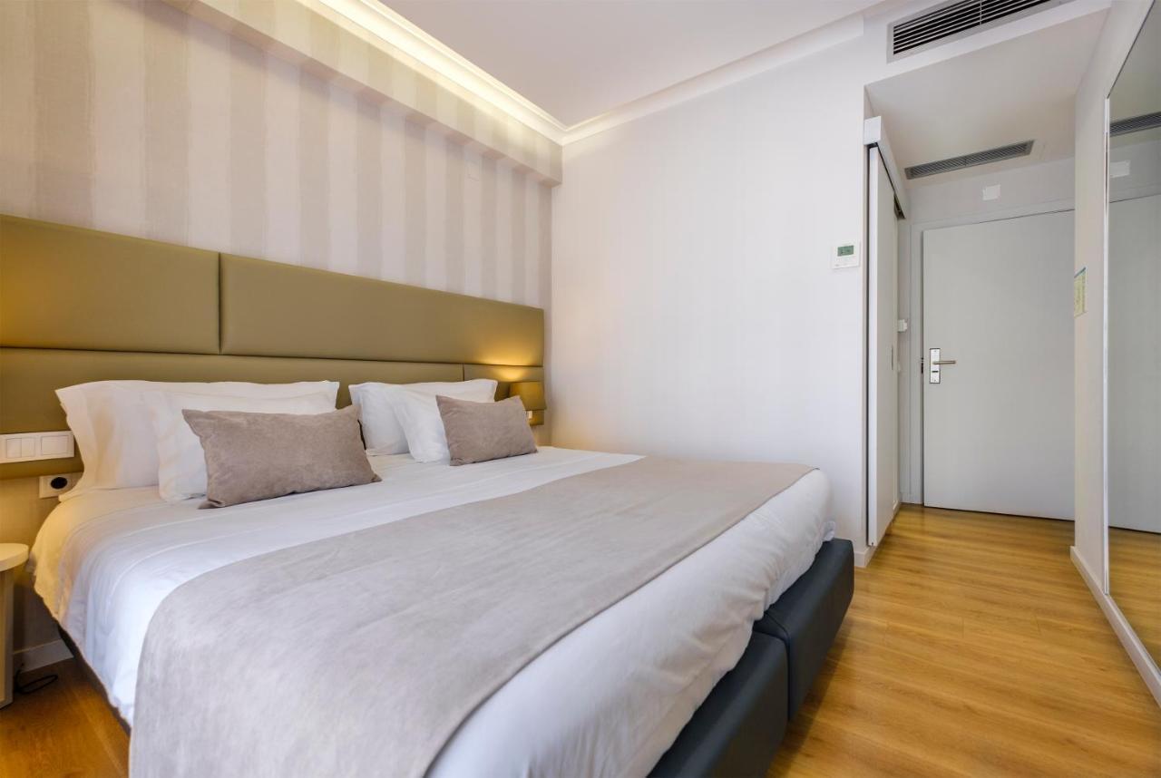 Double Room,750063971:JPEG