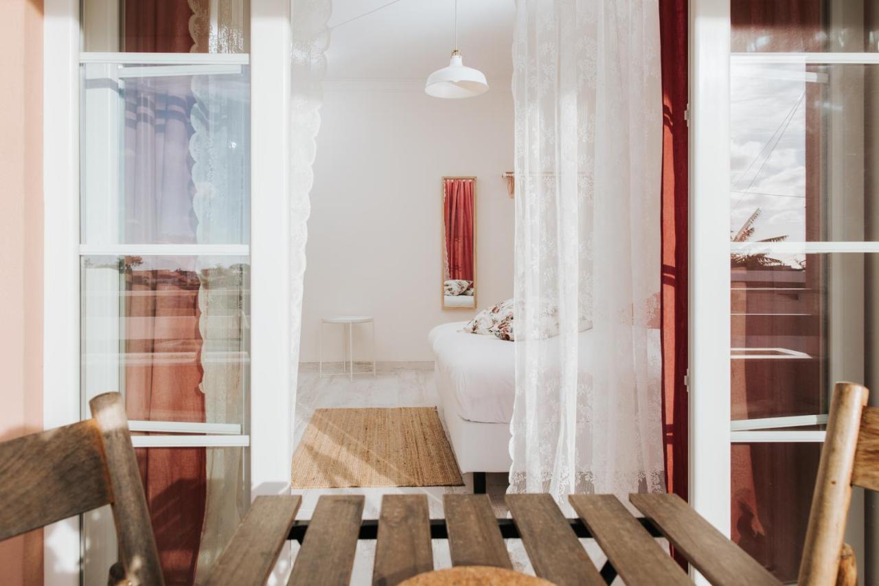 Superior King Suite Partial Sea View