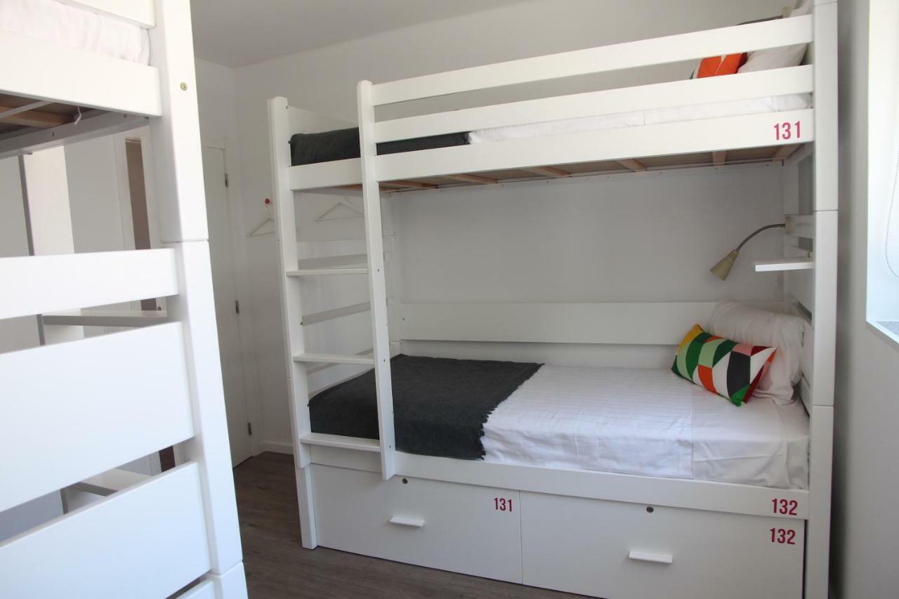 Single Bed 4-Bed Dormitory Room,779851254:JPEG