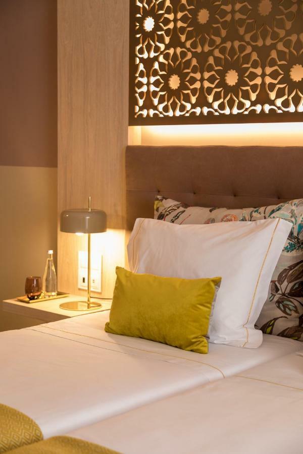Deluxe Twin Room with Sanctuary view