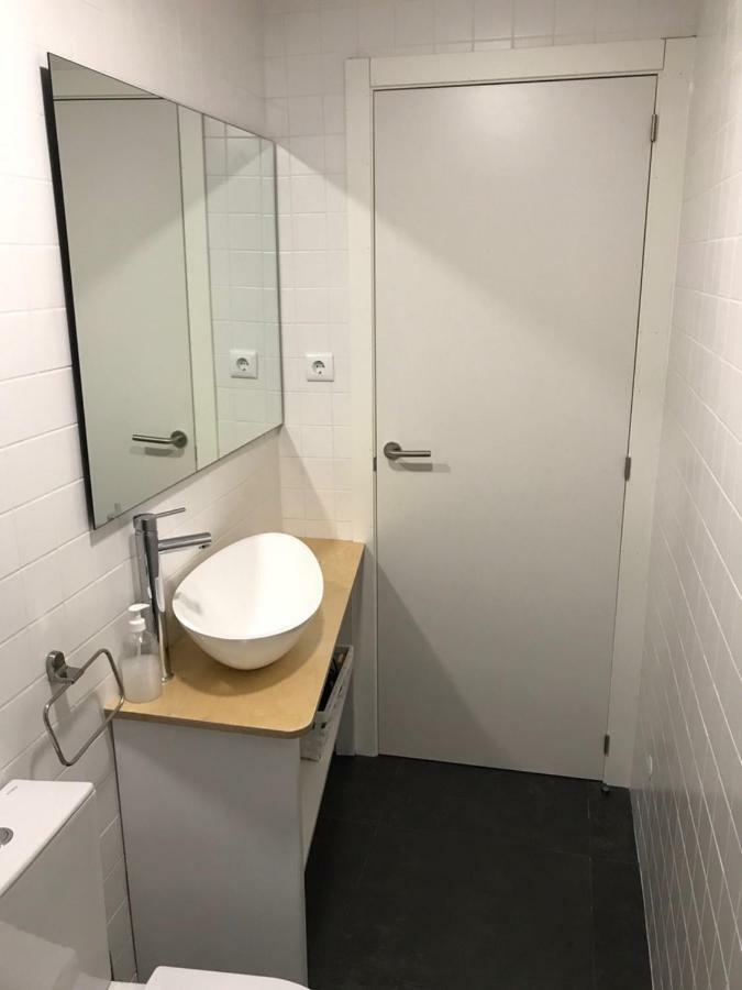 Two-Bedroom Apartment,923033527:JPEG