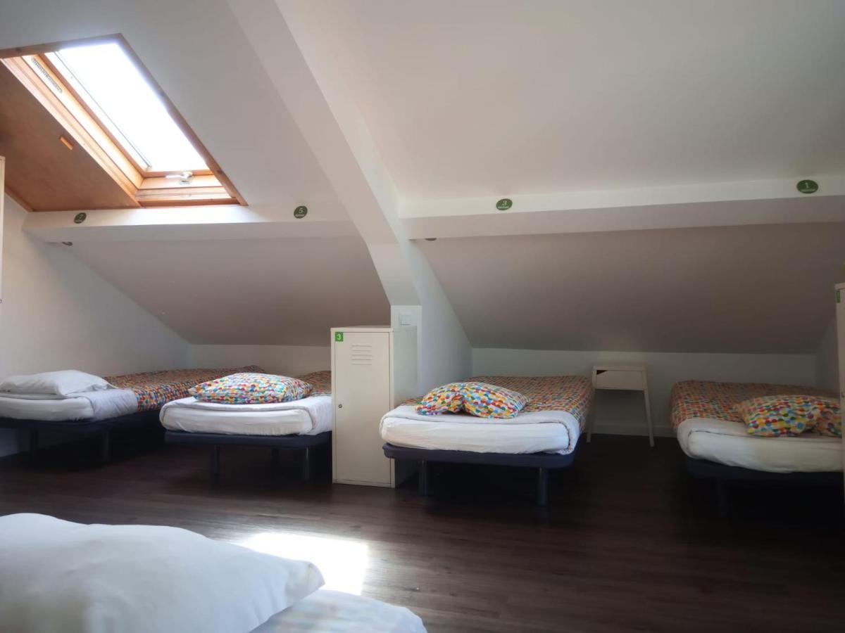 Bed 8-Bed Mixed Dormitory Room