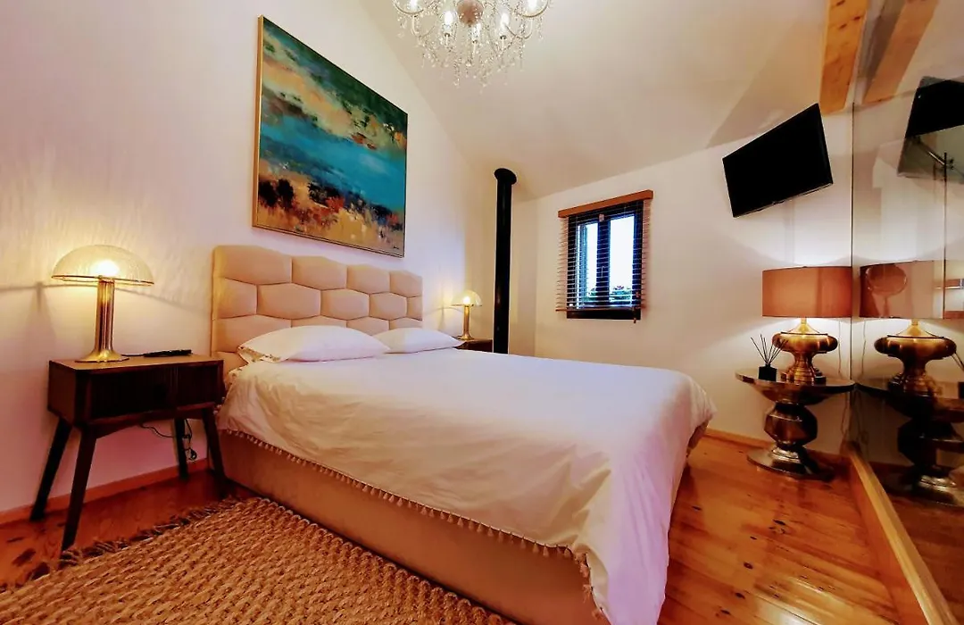 Casa Dos Jasmins By Lisbon Village Apartments-1