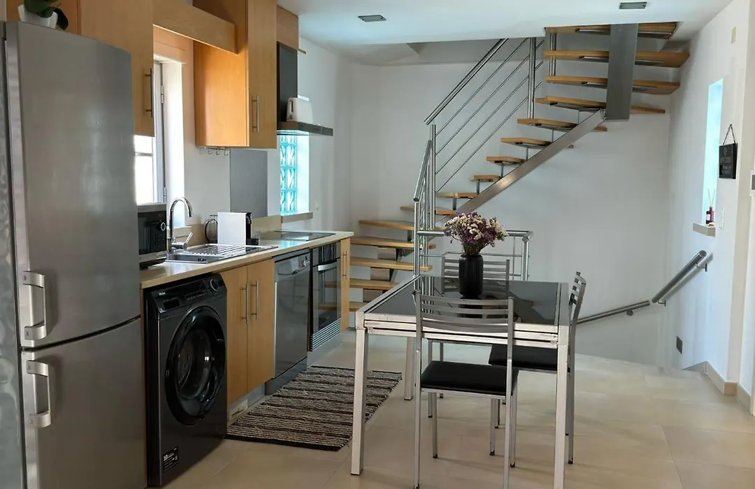 Ocean Breeze Guesthouse-1