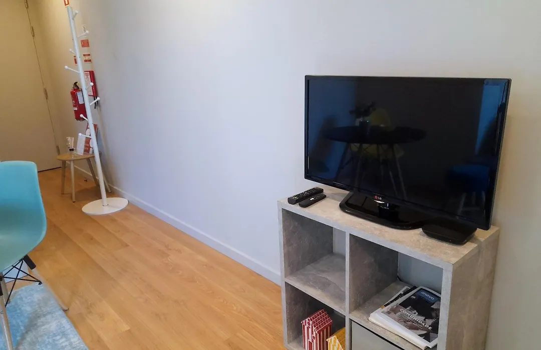 White Design Apartment-1