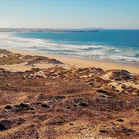 Superb Villa In Baleal W/ Patio, Parking & 5 Brs-2