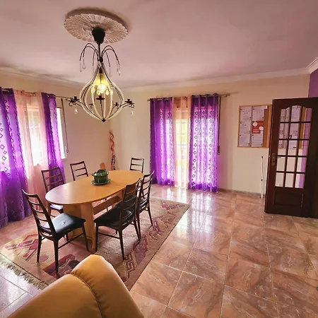 Casa da Avó Judite com vista para o Castelo de Óbidos-3