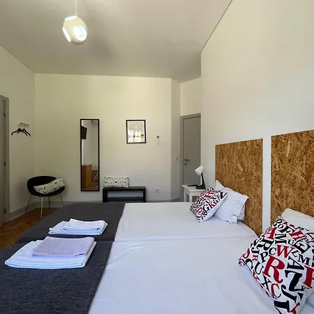 Hostel Rossio Alcobaca-2
