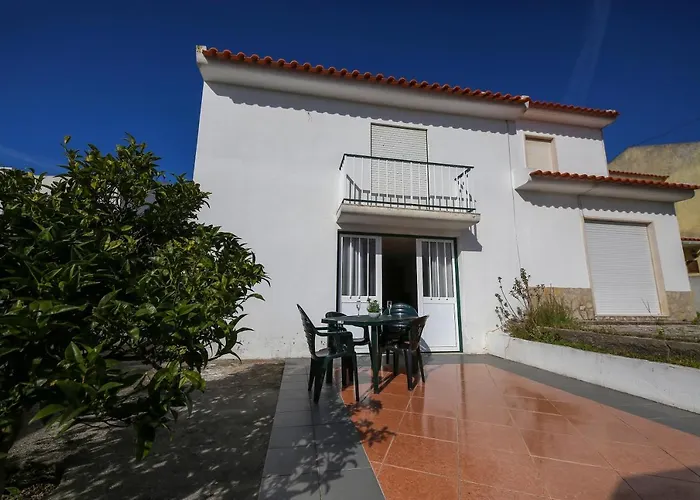 Villa Moradia Marques à Nazaré
