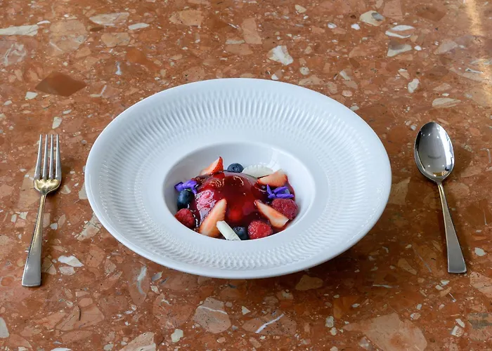 Coimbra hotels near University of Coimbra