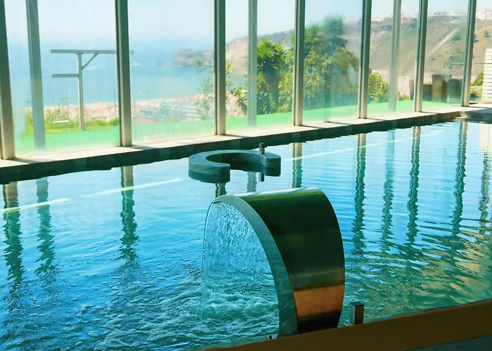 Nazare Hotels With Jacuzzi in Room near Miradouro do Suberco
