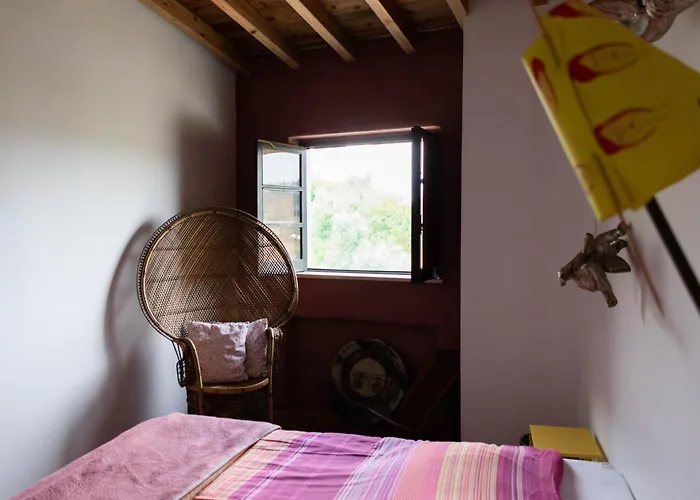 Obidos hotels near Church of Santa Maria