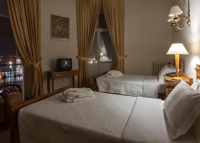 Coimbra hotels near Portugal dos Pequenitos