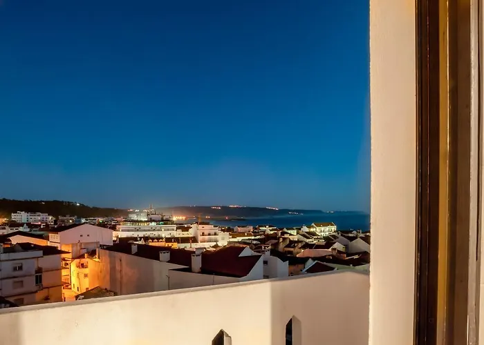 Nazare hotels near Sitio de Nazare
